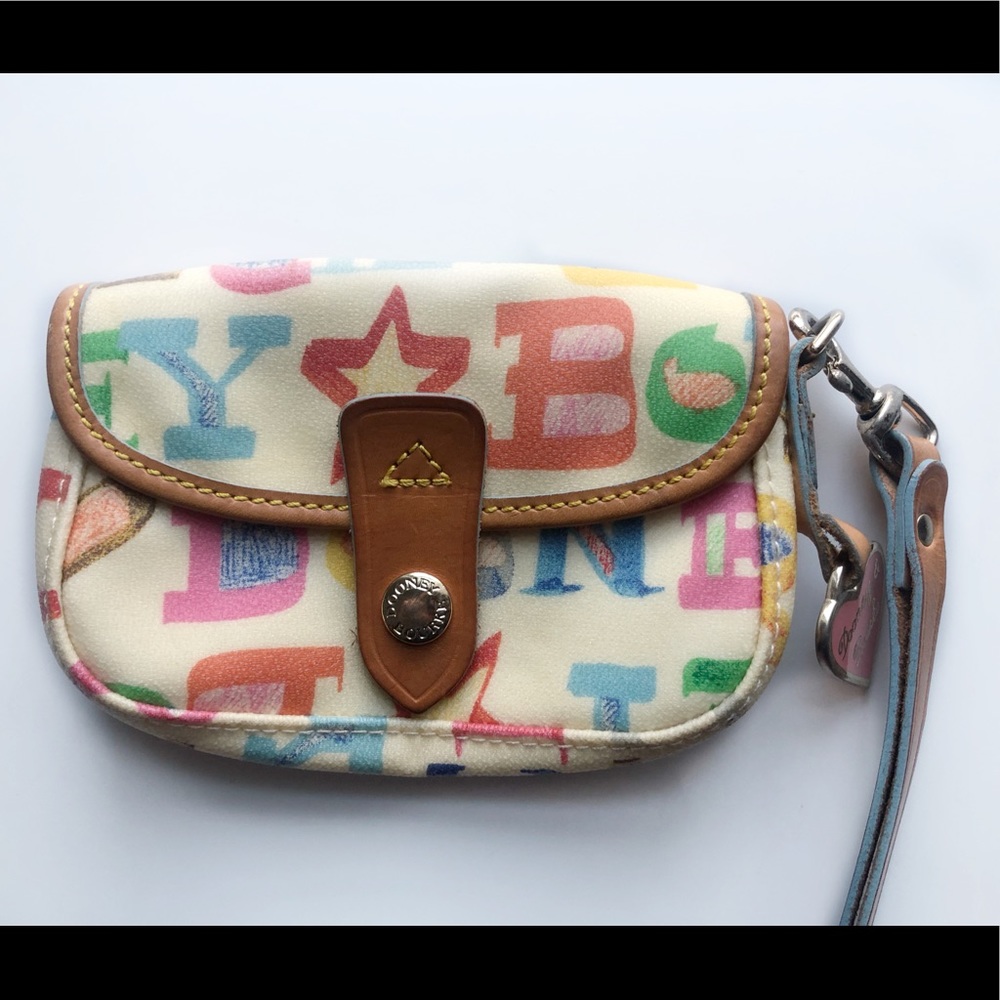 Dooney & Bourke coin pouch / small purse